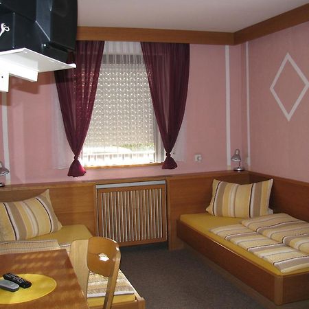 Hotel Erzhausener Hof Exterior photo